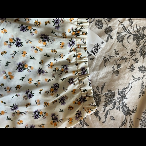 Flowery Summer skirt - Picture 2 of 3